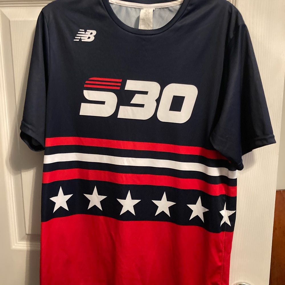 New Balance Navy and Red lightweight performance  T-Shirt men’s size medium